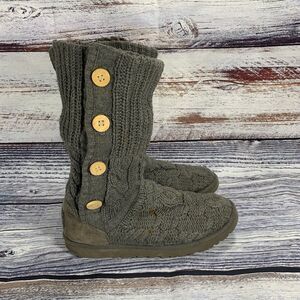 Ugg Leland Gray Fold Down Cable Knit Boots Women’s Size 8